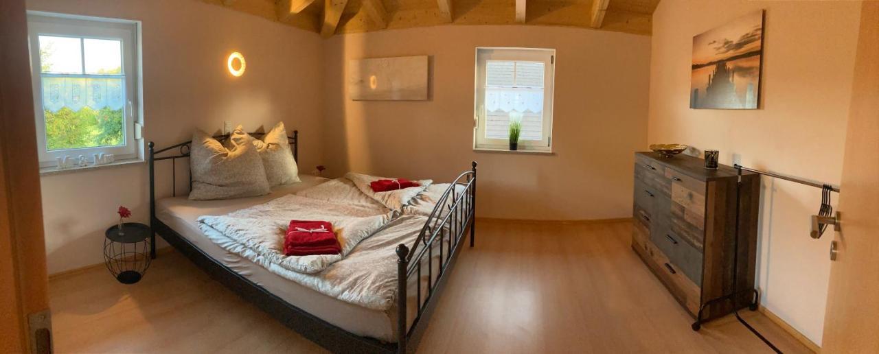 Villa Toskana Wohnung 1 Вакерсдорф Екстериор снимка
