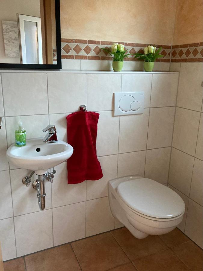 Villa Toskana Wohnung 1 Вакерсдорф Екстериор снимка